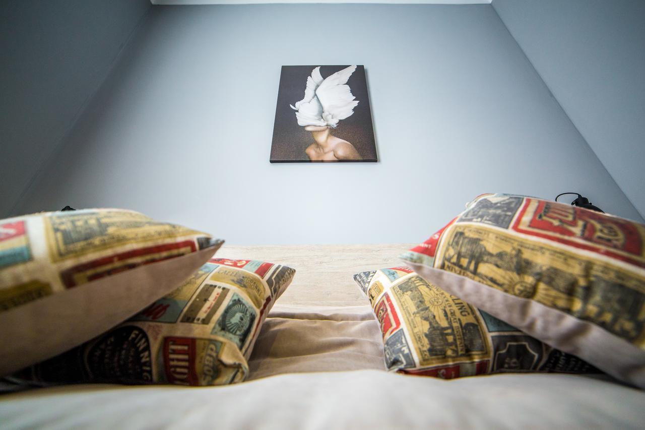Apart Hotel On Rynok Square Lviv Bagian luar foto