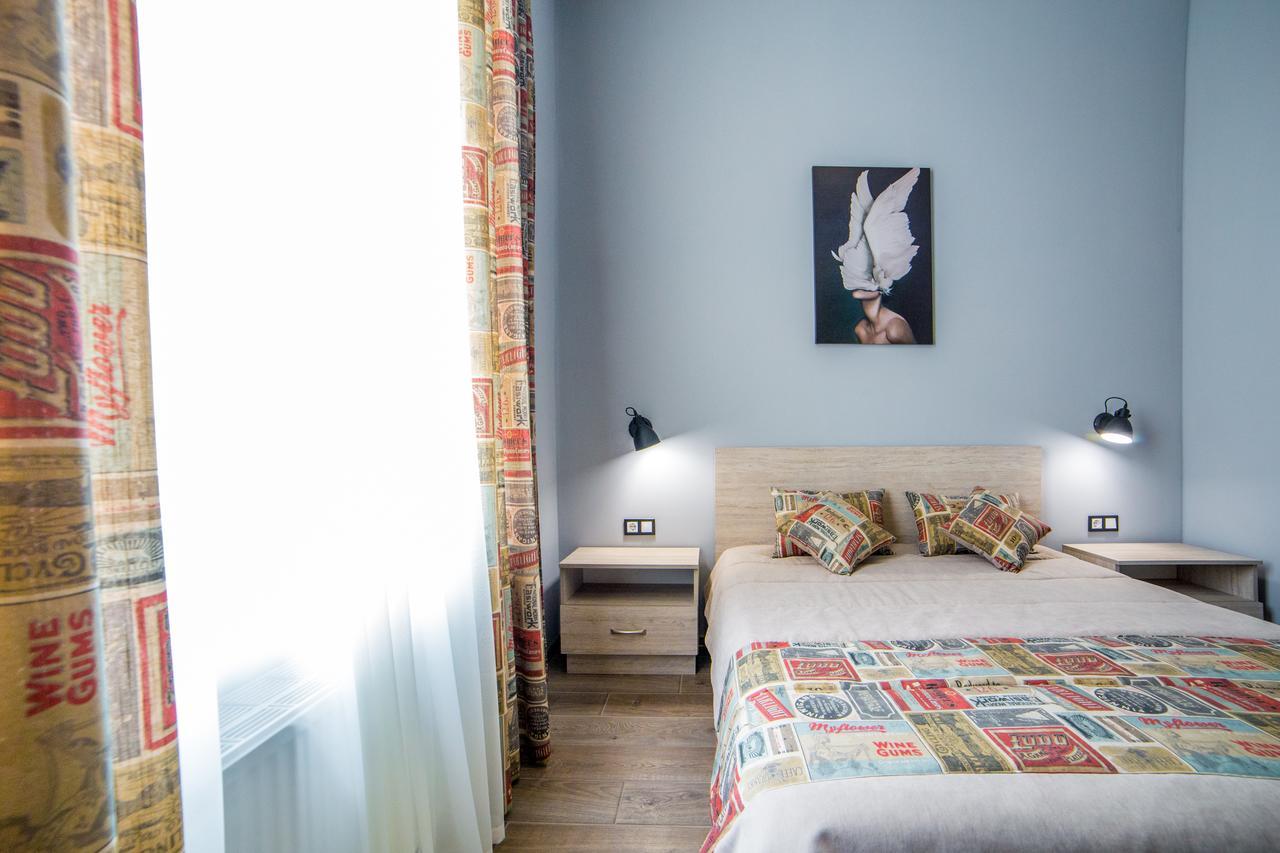 Apart Hotel On Rynok Square Lviv Bagian luar foto