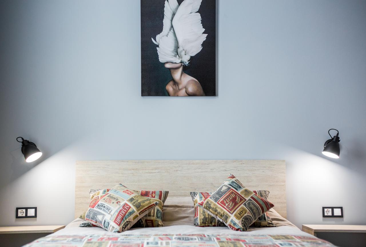 Apart Hotel On Rynok Square Lviv Bagian luar foto